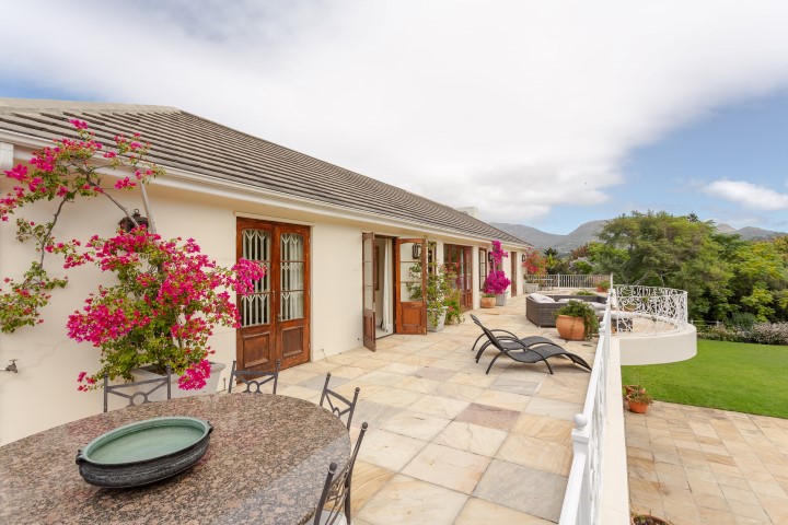 To Let 6 Bedroom Property for Rent in Constantia Western Cape